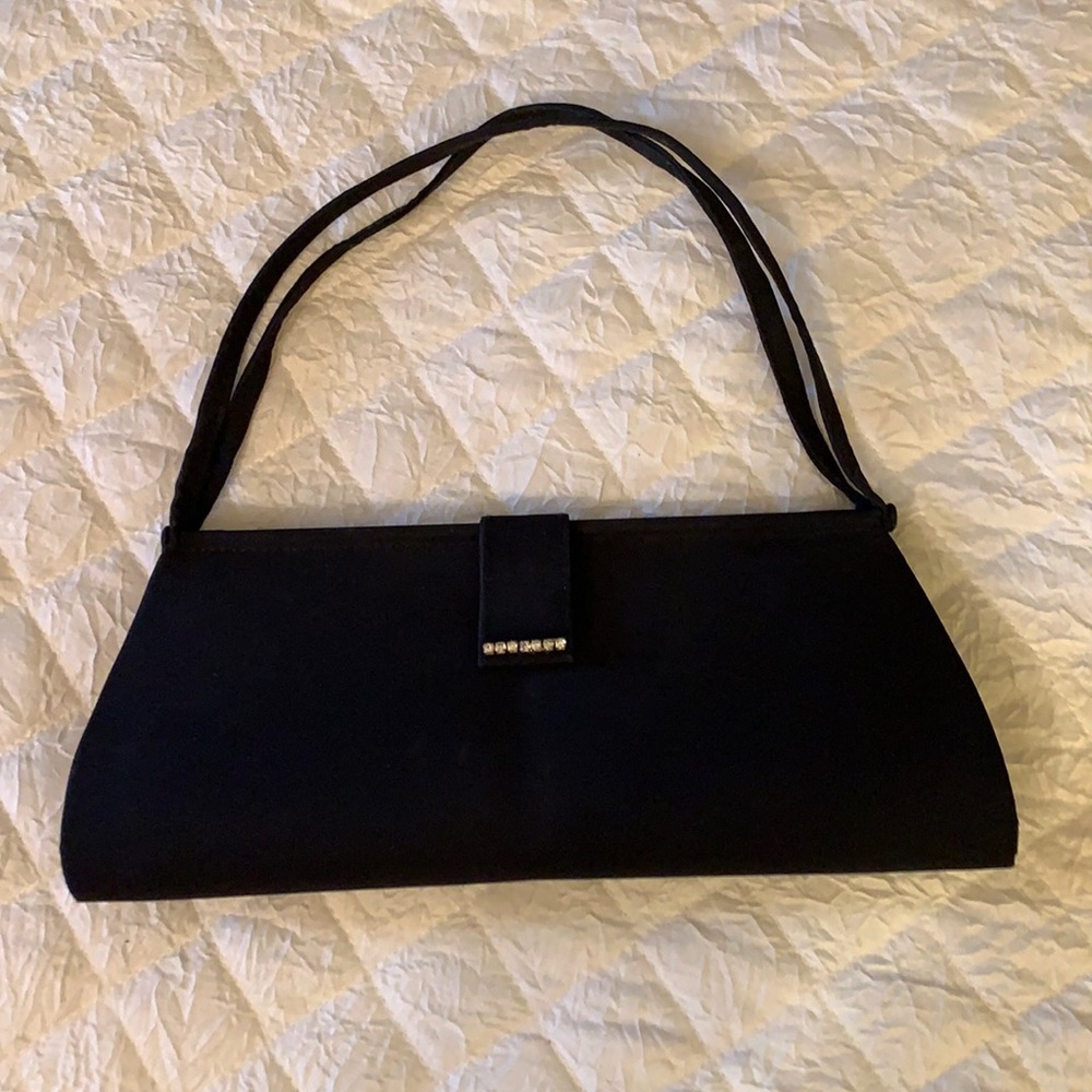 Clutch Black